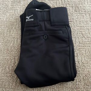 Mizuno softball pants for girls. Size medium